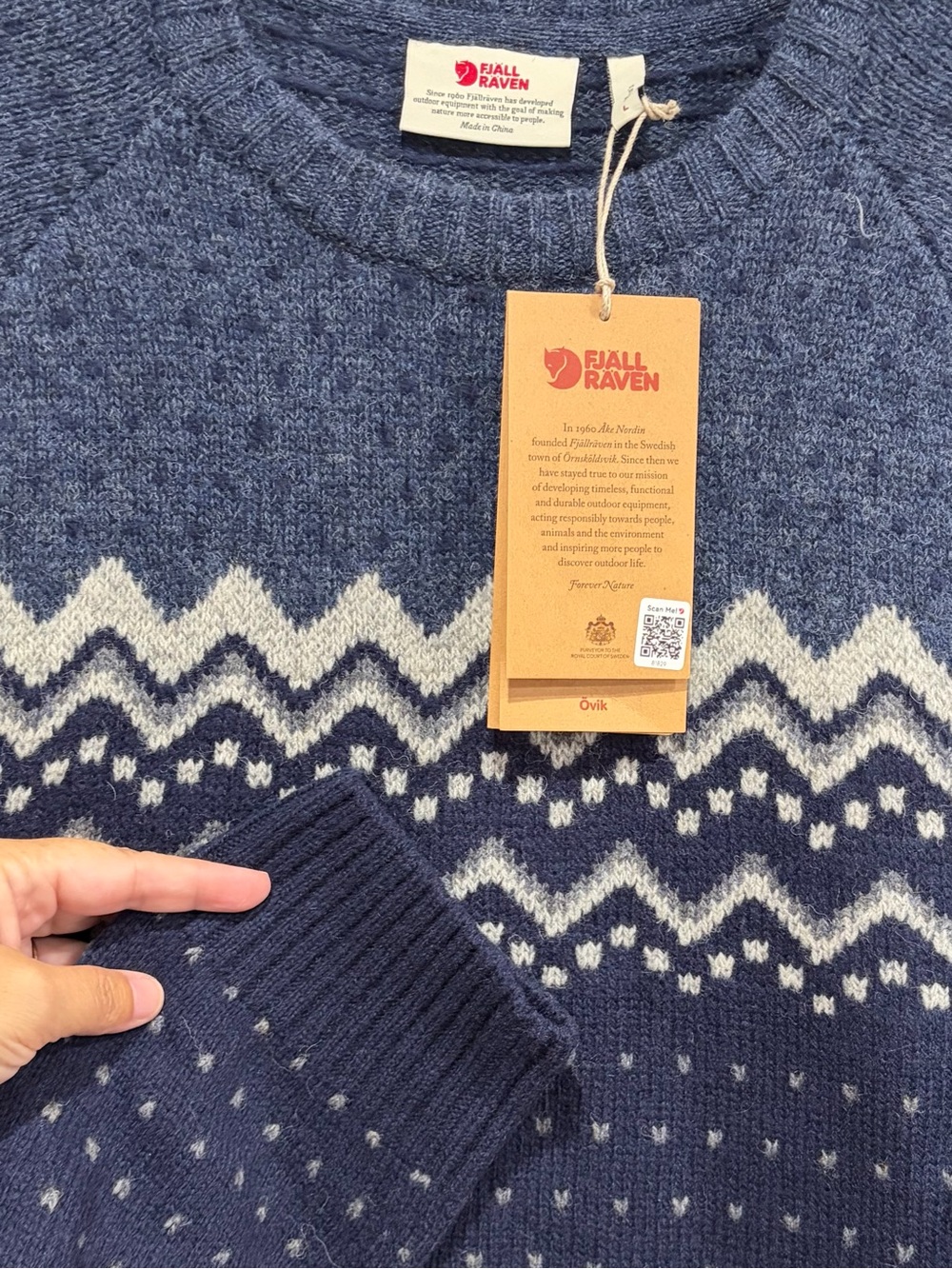 Fjallraven Men's Large Ovik Knit Sweater Navy Blue NWT Wool Crewneck Cabincore - Picture 6 of 8
